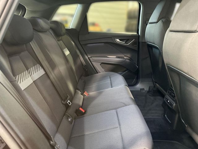 Q4 e-tron 35 S LINE LED+SONOS+MMI NAV+KAMERA+SHZ