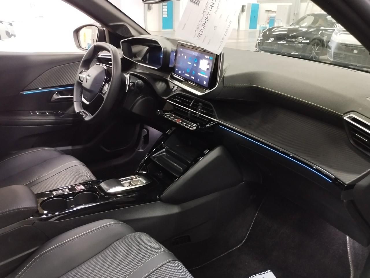 Fahrzeugabbildung Peugeot 208 GT Hybrid 145 e-DSC