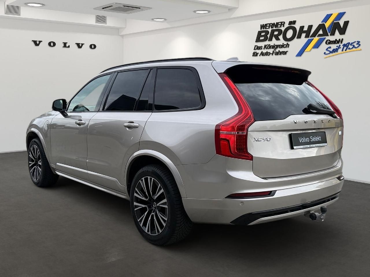 Fahrzeugabbildung Volvo XC90 Ultimate Dark Recharge Plug-In Hybrid AWD