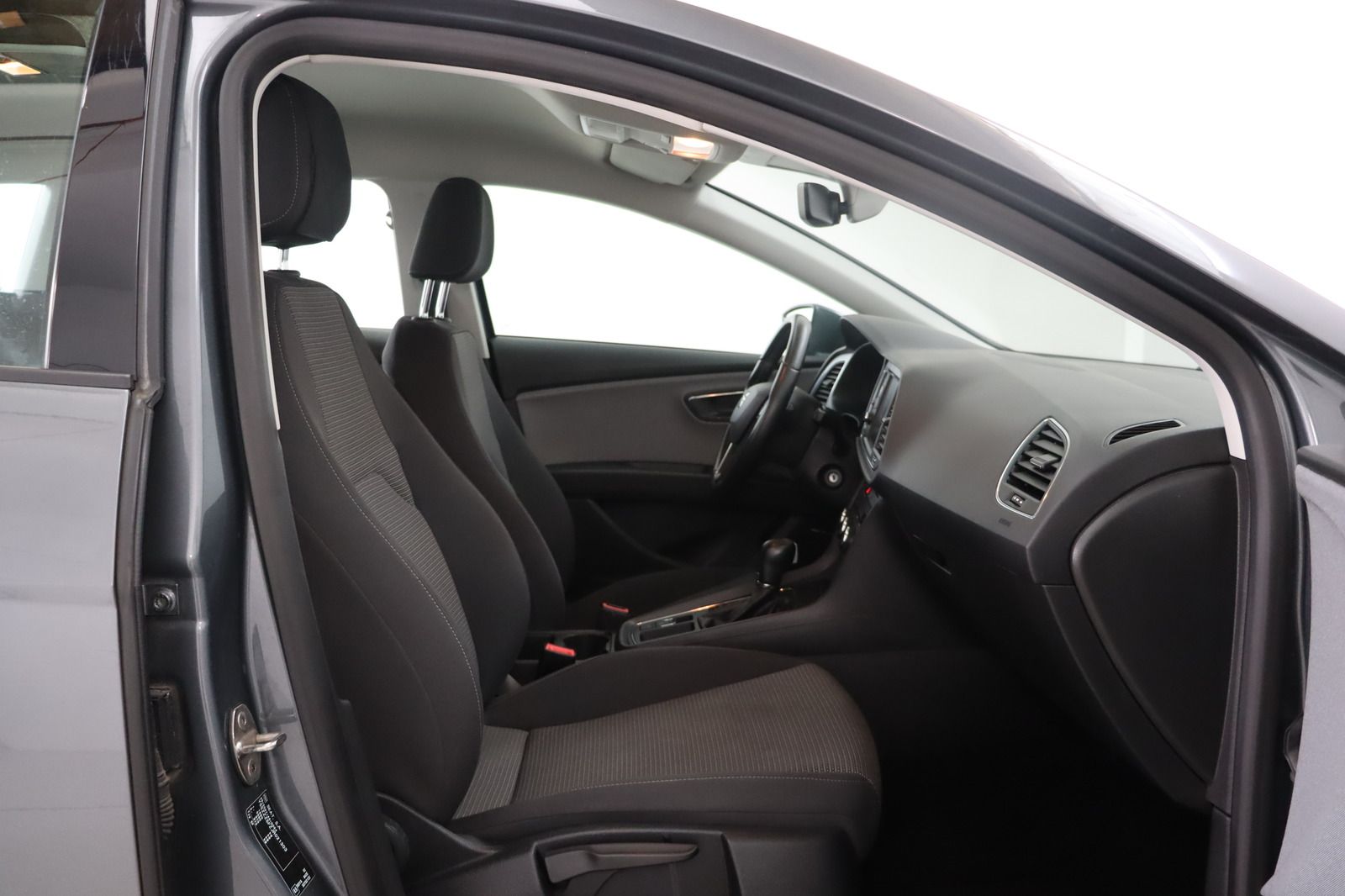 Fahrzeugabbildung SEAT Leon ST Stylance * Navi * Sitzhzg. * RFK