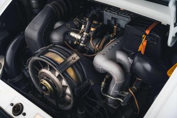 1986 Porsche 911 URMODELL — миниатюра 26