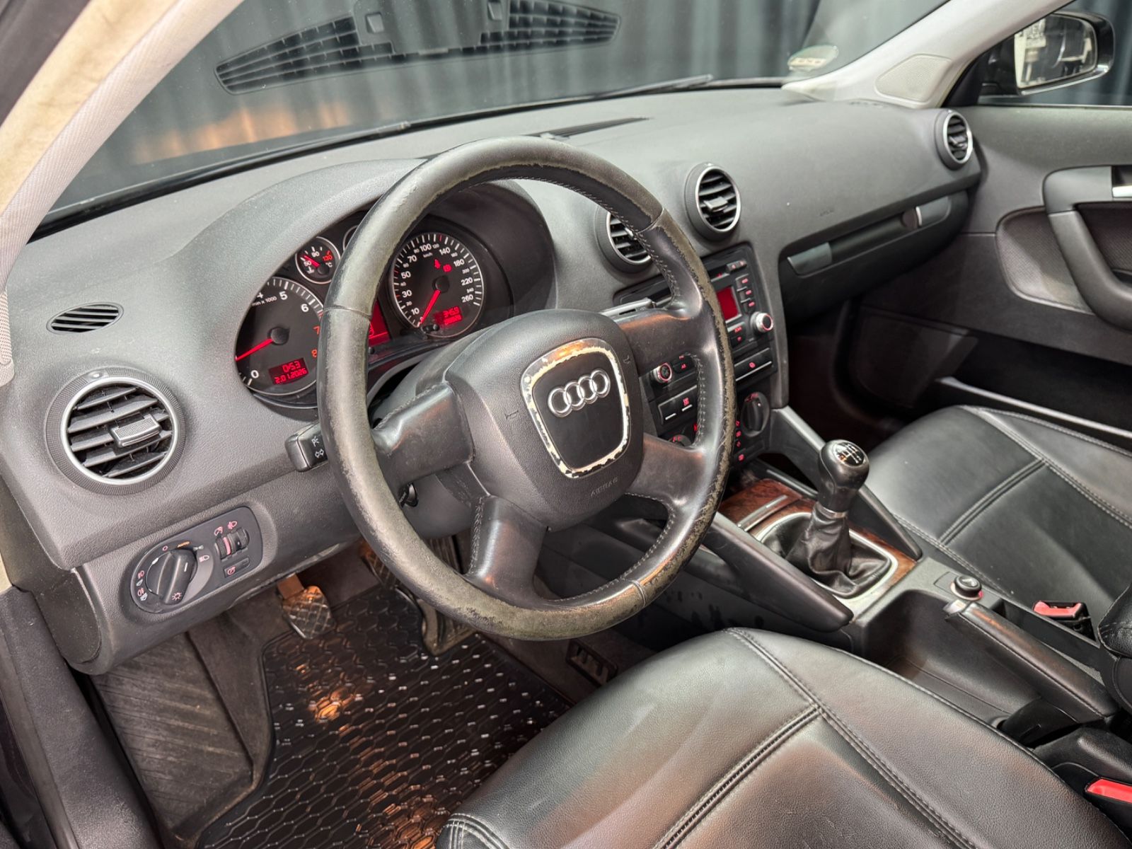 Fahrzeugabbildung Audi A3 Sportback 1.6 Ambiente
