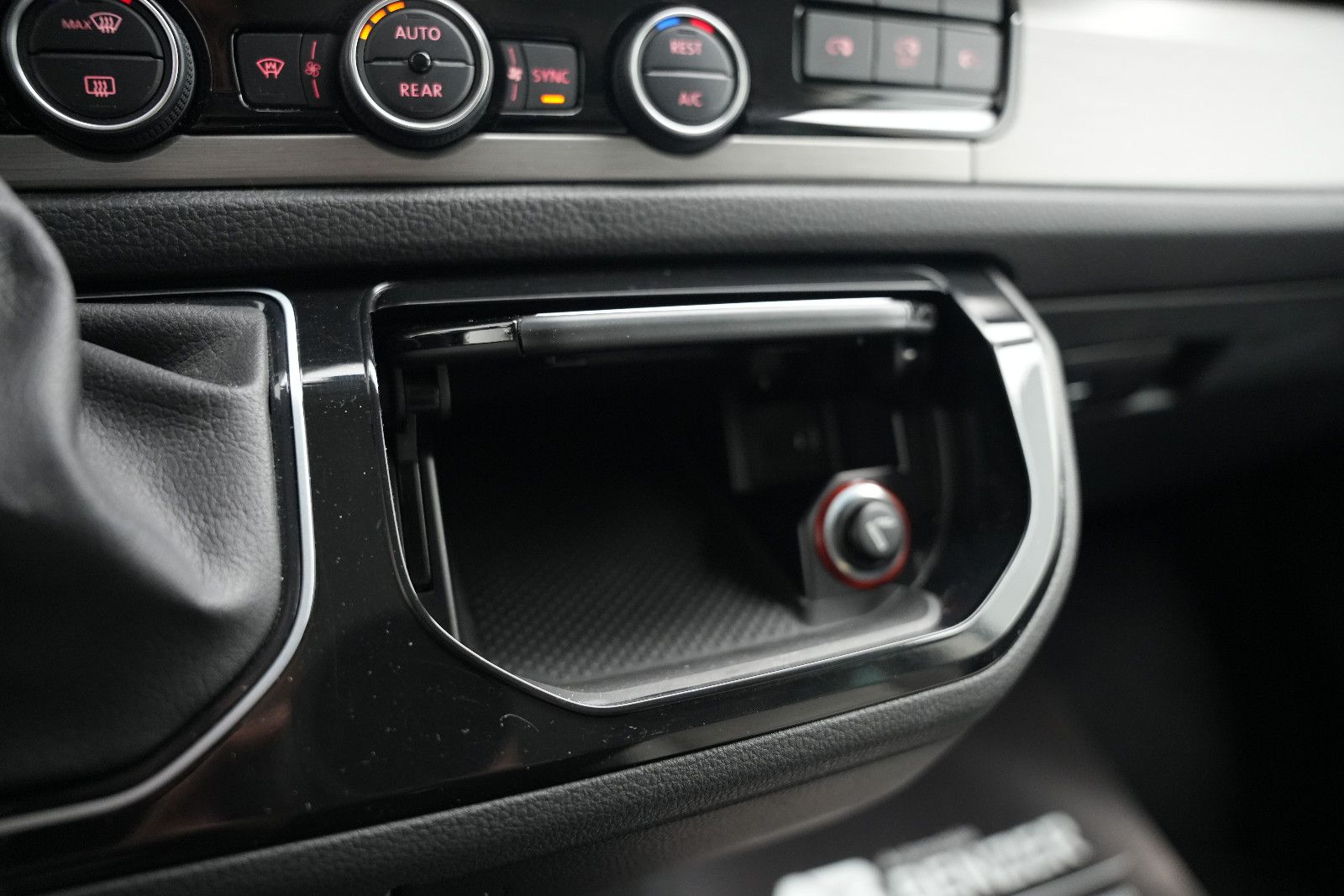 Fahrzeugabbildung Volkswagen T6 Multivan Generation S *7-Sitz*DynAudio*Kamera