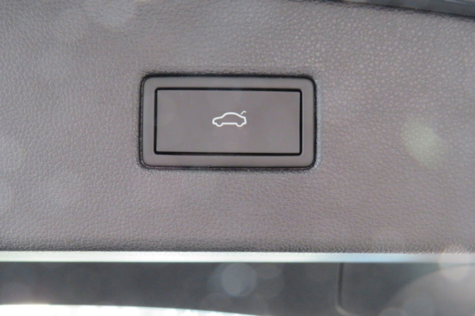 Fahrzeugabbildung Volkswagen Tiguan TSI DSG ELEGANCE 19-ZOLL MATRIX 360` 1.HD