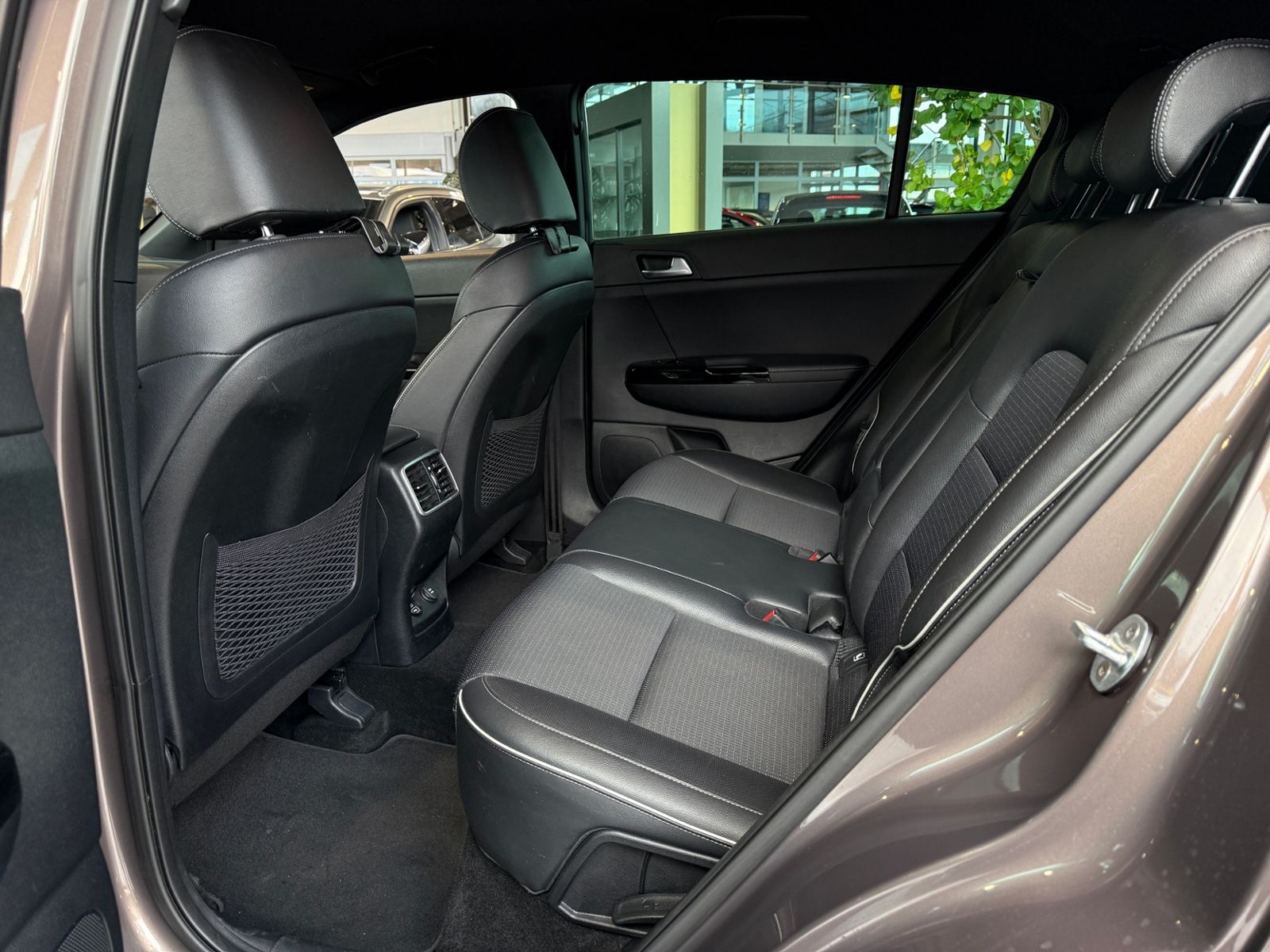 Fahrzeugabbildung Kia Sportage GT-Line 4WD AHK JBL ALU