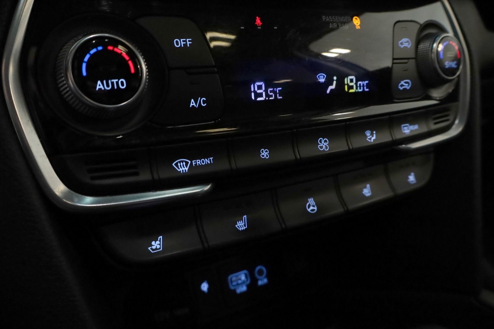 Fahrzeugabbildung Hyundai Santa Fe 2.2 CRDi Premium 4WD Panorama, HeadUP