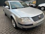 Volkswagen Vw Passat 2.0 TDI TÜV New - Volkswagen Passat aus 2005: Kombi