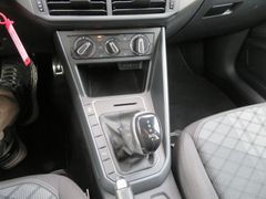 VW Taigo 1.5 TSI R-Line DSG Navi IQ.Light Lane 17'' VW Taigo 1.5 TSI R-Line DSG Navi IQ.Light Lane 17''