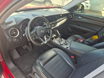 Alfa-Romeo Stelvio - 3