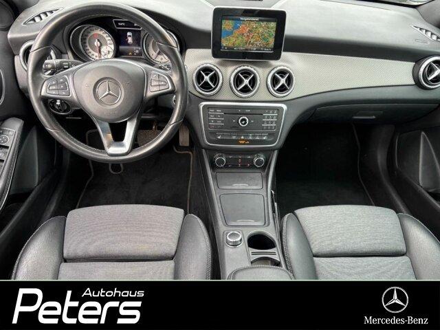 Mercedes-Benz GLA 200 d Style AHK Xenon/Navi/SitzheizungAutom.