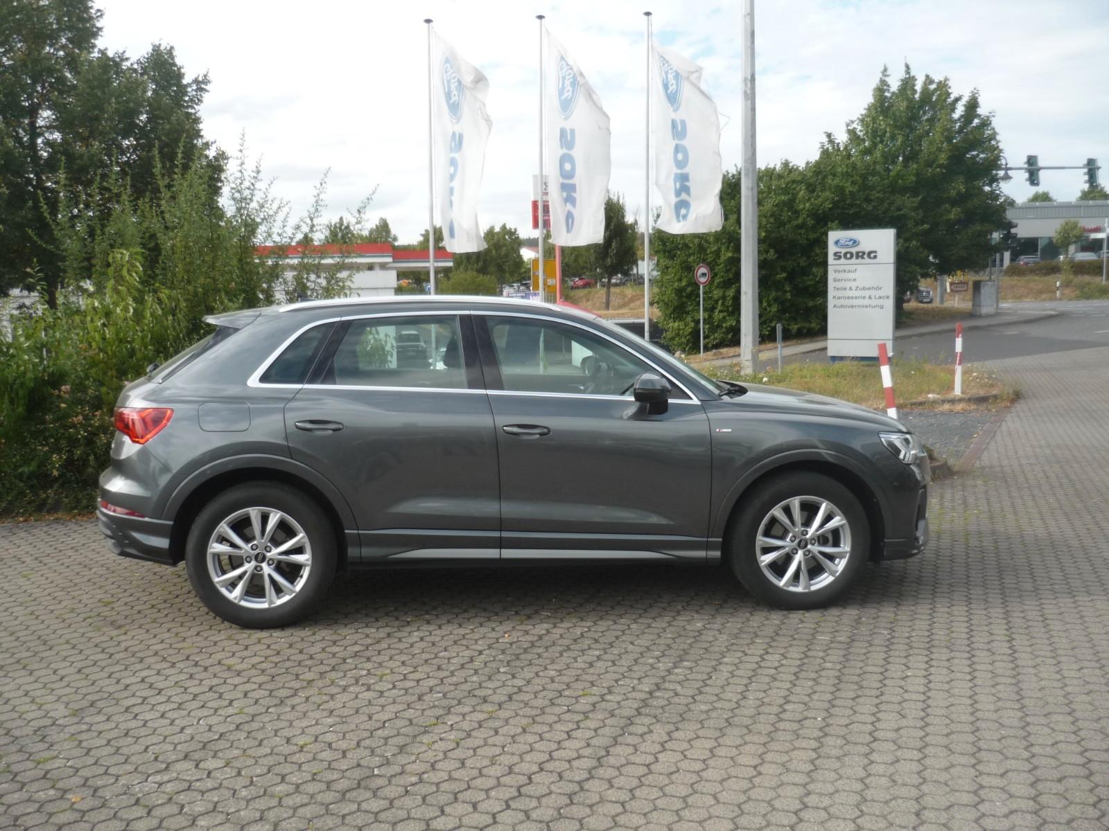 Audi Q3 35 TFSI S line
