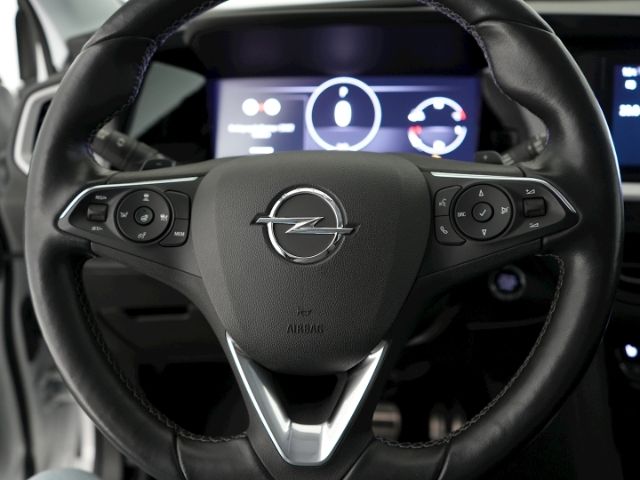 Grandland ELEGANCE AT+LED MATRIX+NAVI+360 GRAD K