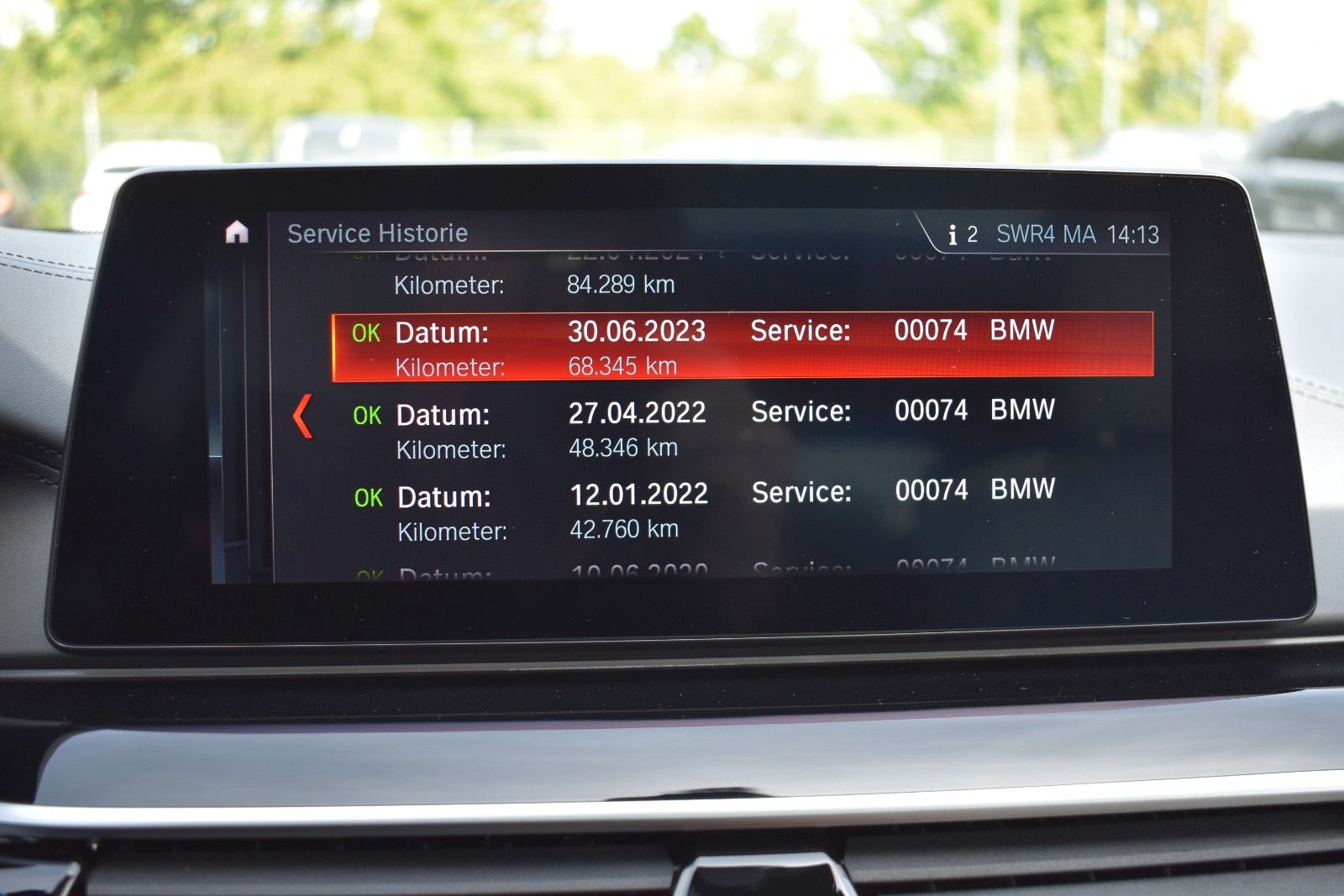 Fahrzeugabbildung BMW 530d Touring xDrive M Sport HUD AHK H&K Panorama