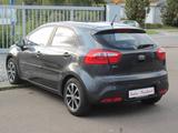 Kia Rio Attract - gebrauchte Kia Rio aus dem Jahr 2011
