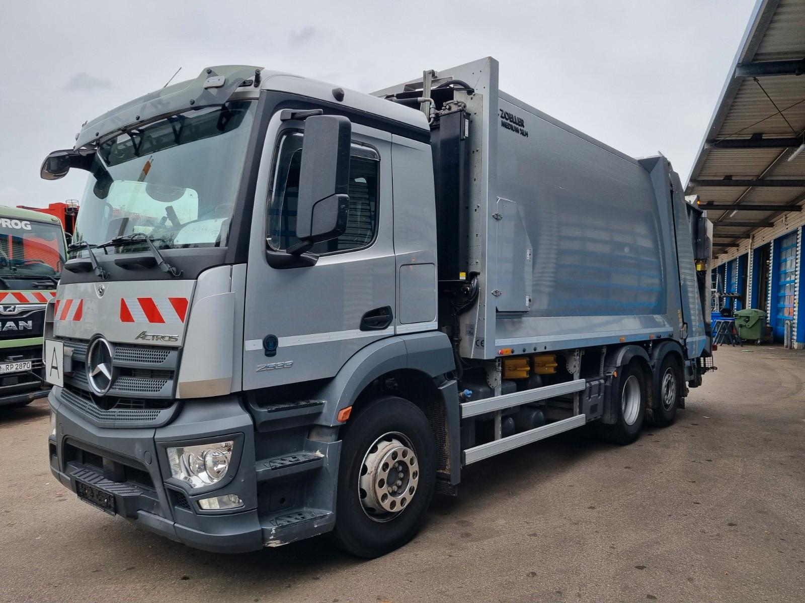 Mercedes-Benz Actros 2533 L mit ZOELLER MEDIUM XLH 24,4 II