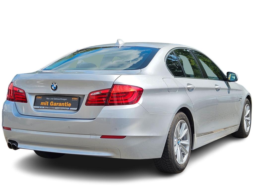 BMW 523