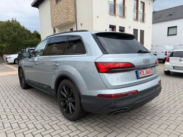 Audi Q7 - 4