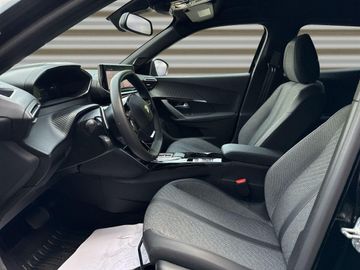 Peugeot 2008 - 11