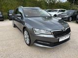 Skoda Superb Combi DSG Ambition AHK Active Info Displa - Skoda Superb mit Diesel-Antrieb: Active