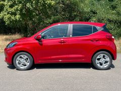 Fahrzeugabbildung Hyundai i10 1.0 Edition 30 *Klima*CarPlay*Spurhalte*DAB*
