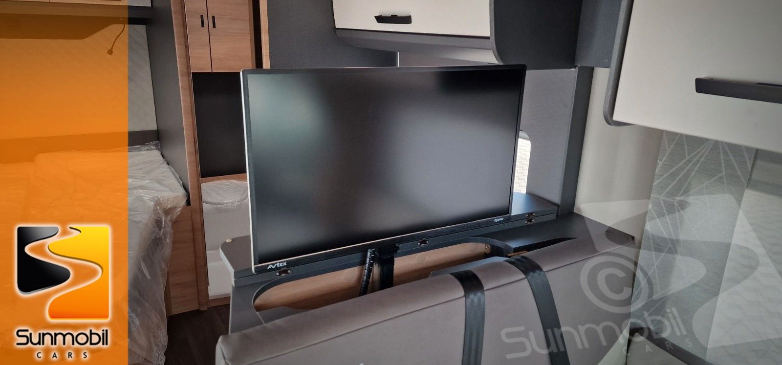 Fahrzeugabbildung Knaus Live Wave 650 MF Platinum Selection 180 PS Auto