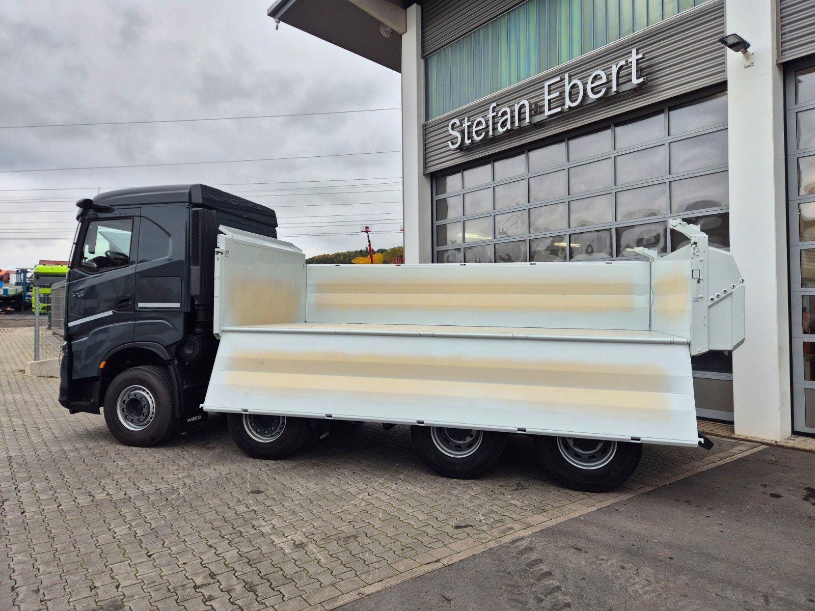 Fahrzeugabbildung Iveco AS360X58Z HR ON+ 8x4 Meiller Bordmatic AHK