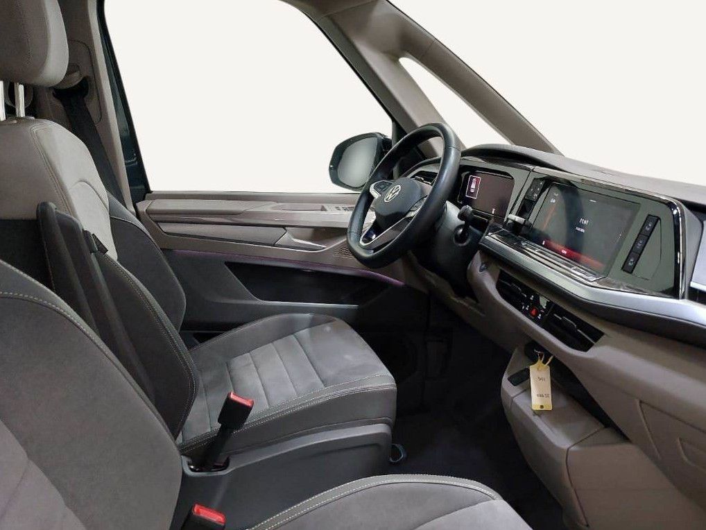 Fahrzeugabbildung Volkswagen T7 Multivan Pano ACC Keyless 3-Zonen Standheiz