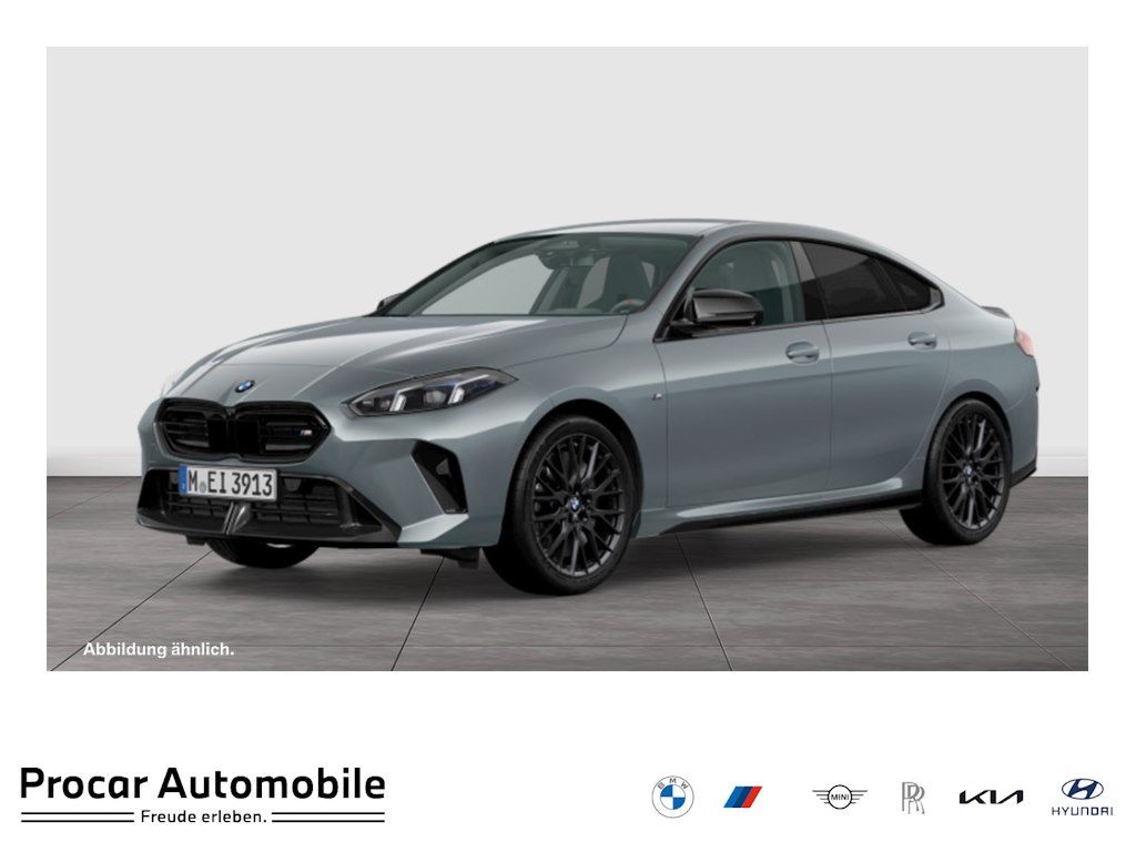 BMW M235