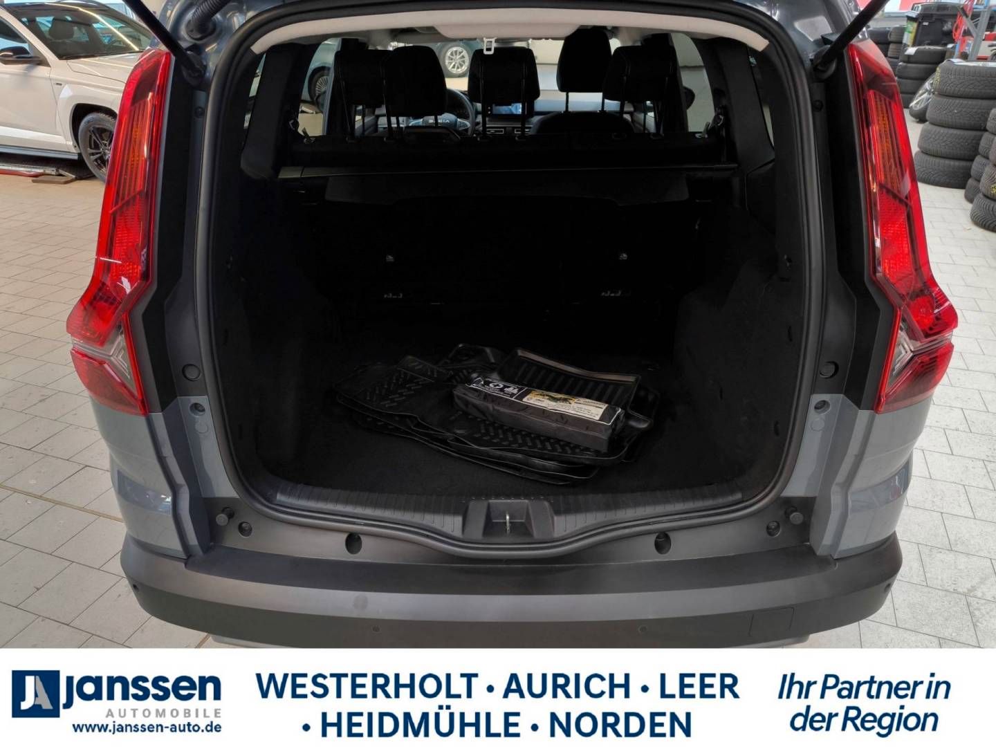 Fahrzeugabbildung Dacia Jogger Expression TCe 110