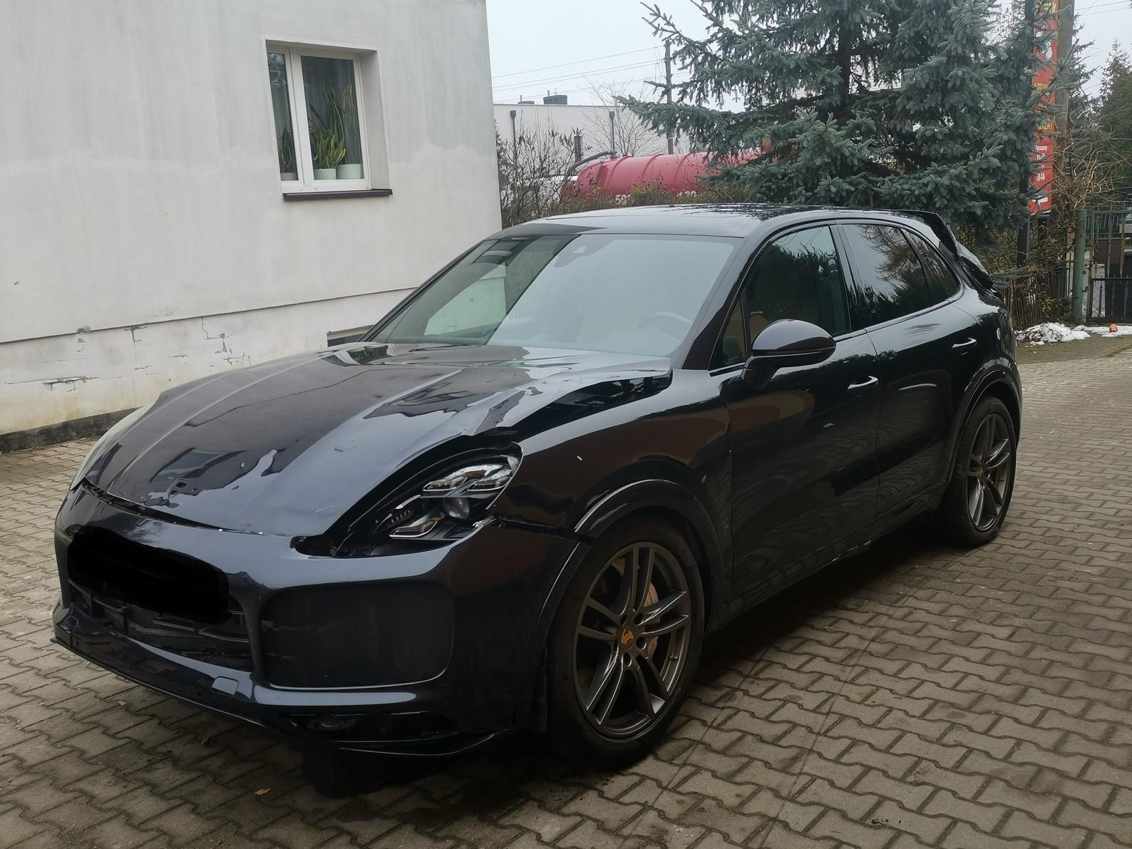 Porsche Cayenne Turbo, Europe, Panorama, Alcantara