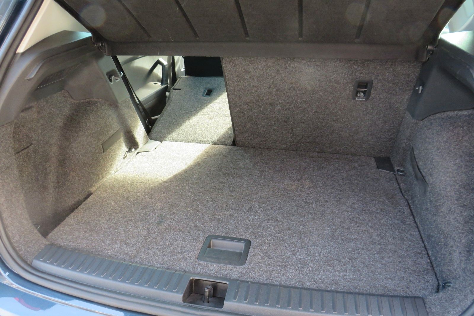 Fahrzeugabbildung SEAT Arona Style DSG GRA KAMERA SITZH. PDC APP-CON 1H