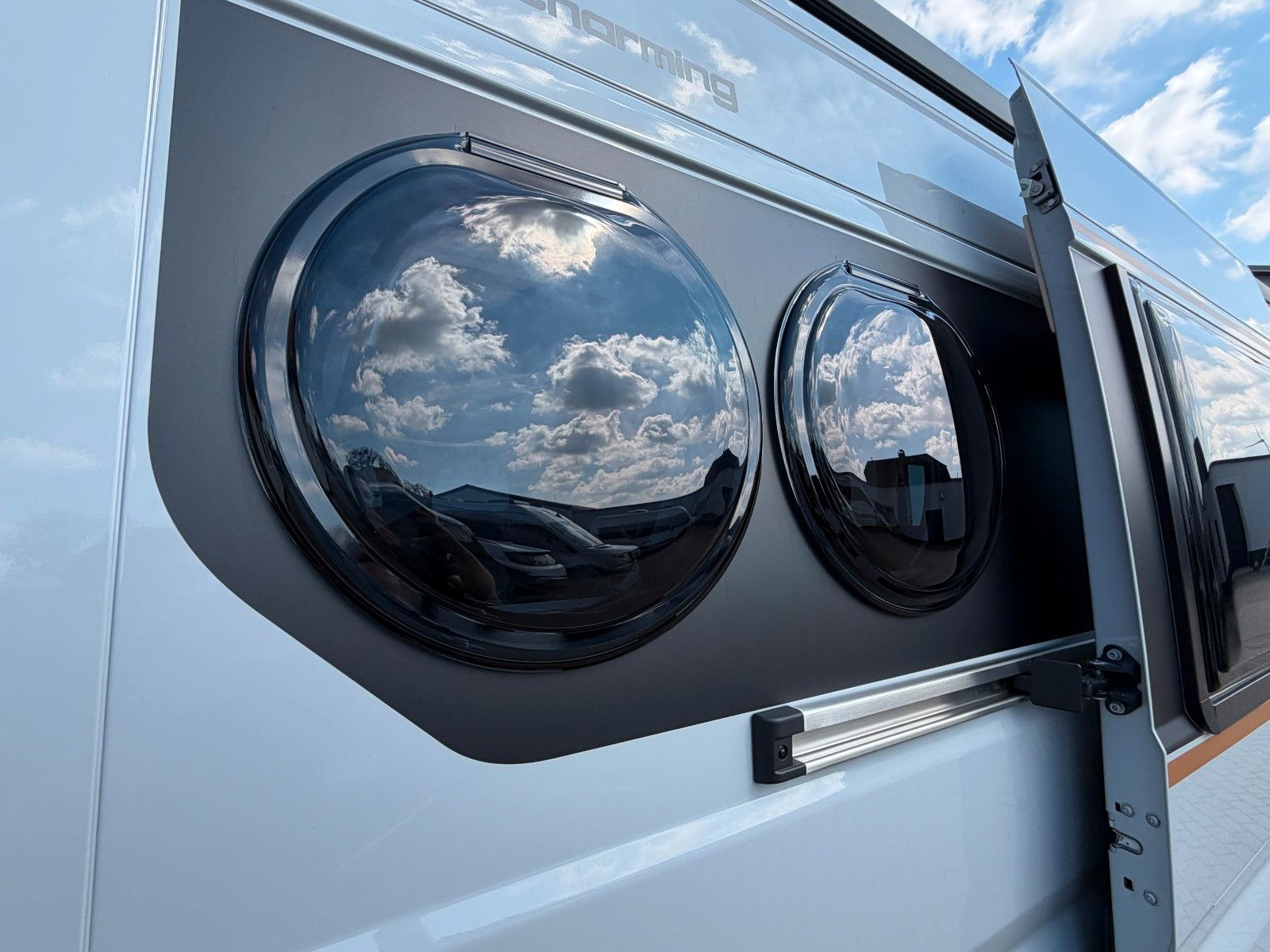 Fahrzeugabbildung Malibu Van diversity GT skyview 600 DB K