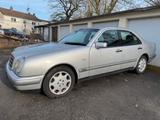 Mercedes-Benz E 280,Elegance,Leder,Automatik,PDC,29 Jahre Alt - Mercedes-Benz: Alt
