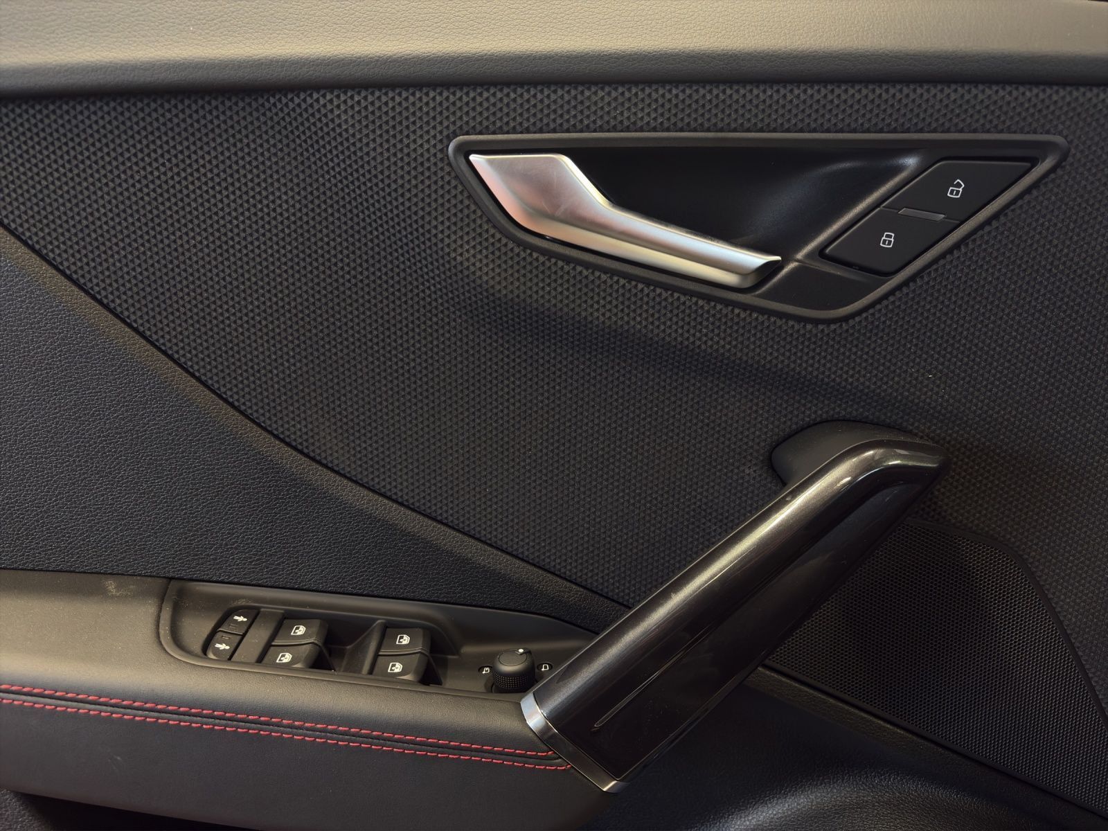 Audi SQ2 - Bild 13