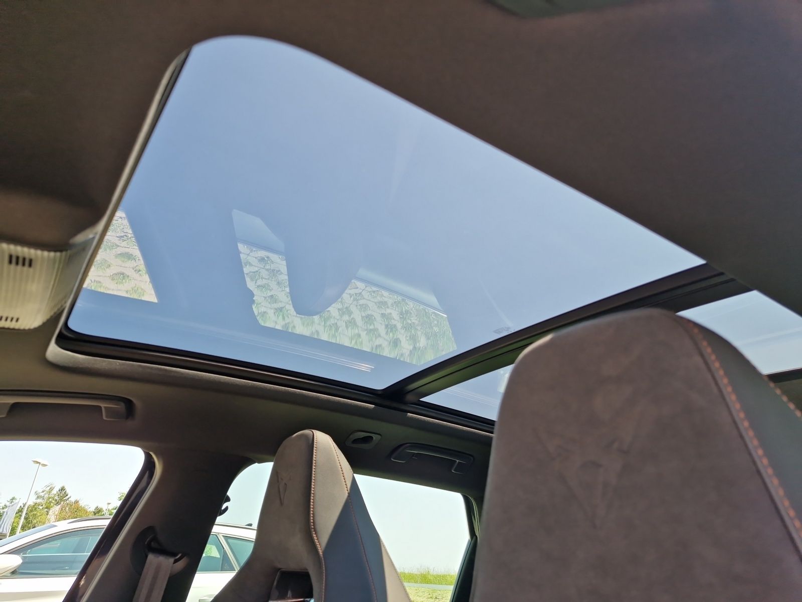 Fahrzeugabbildung CUPRA Leon Sportstourer 1.5 eTSI DSG ACC LED KAMERA