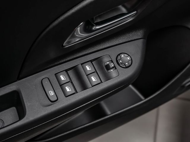 Opel Corsa F 1.2 Basis Komfort-Paket Spurhalteassi.
