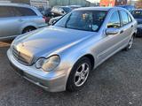 Mercedes-Benz C 220 CDI CLASSIC*AHK*Aut.* - Mercedes-Benz C 220 aus 2000: Cdi