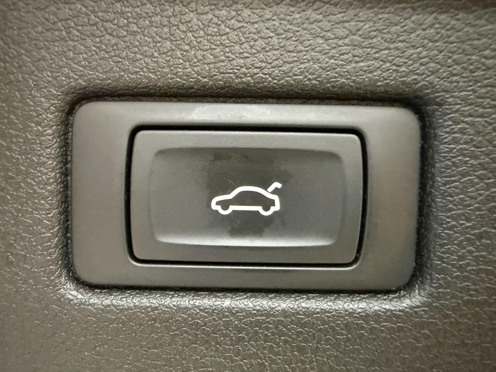 Fahrzeugabbildung Audi A5 SpB 35 TDI S-Line Black NAV+LED+360°+VC+HUD