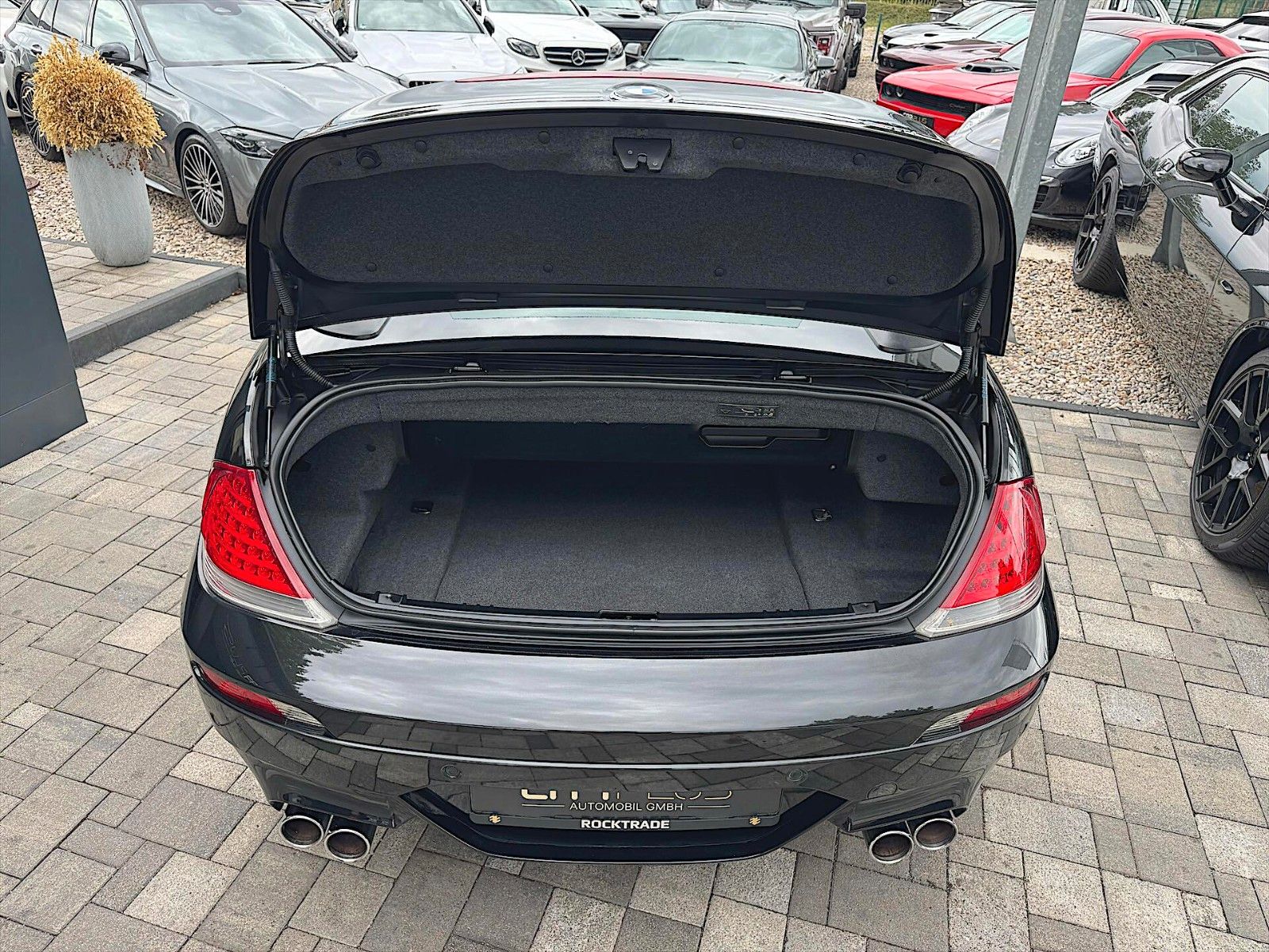 Fahrzeugabbildung BMW M6 Cabrio 5.0 V10 SMG Carbon *Head Up*Bi-Xenon*