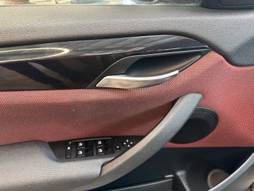 BMW X1 xDrive *KEYLESS*MEMORY*TEMPO*NAV*PDC(CAM)*