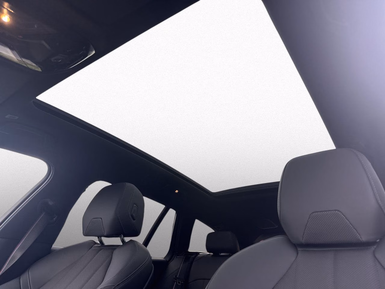 BMW 520dA xDr T M SPORT PRO Pano,AHK,360°,B&W,St+Go
