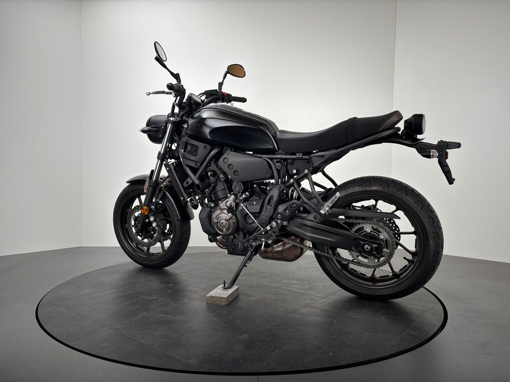 Fahrzeugabbildung Yamaha XSR 700 35KW *NEUWERTIG *SERIVCE NEU
