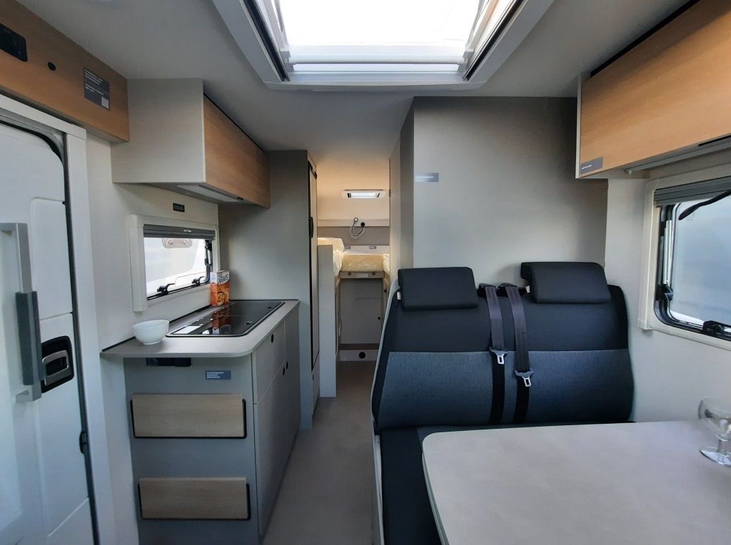 Fahrzeugabbildung LMC Tracer V 670 Verfüg./Sparen Sie 10.691,- €