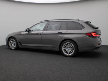 Fahrzeugabbildung BMW 530e xD Kamera Laser HUD DAB HiFi AHK ACC Komfor