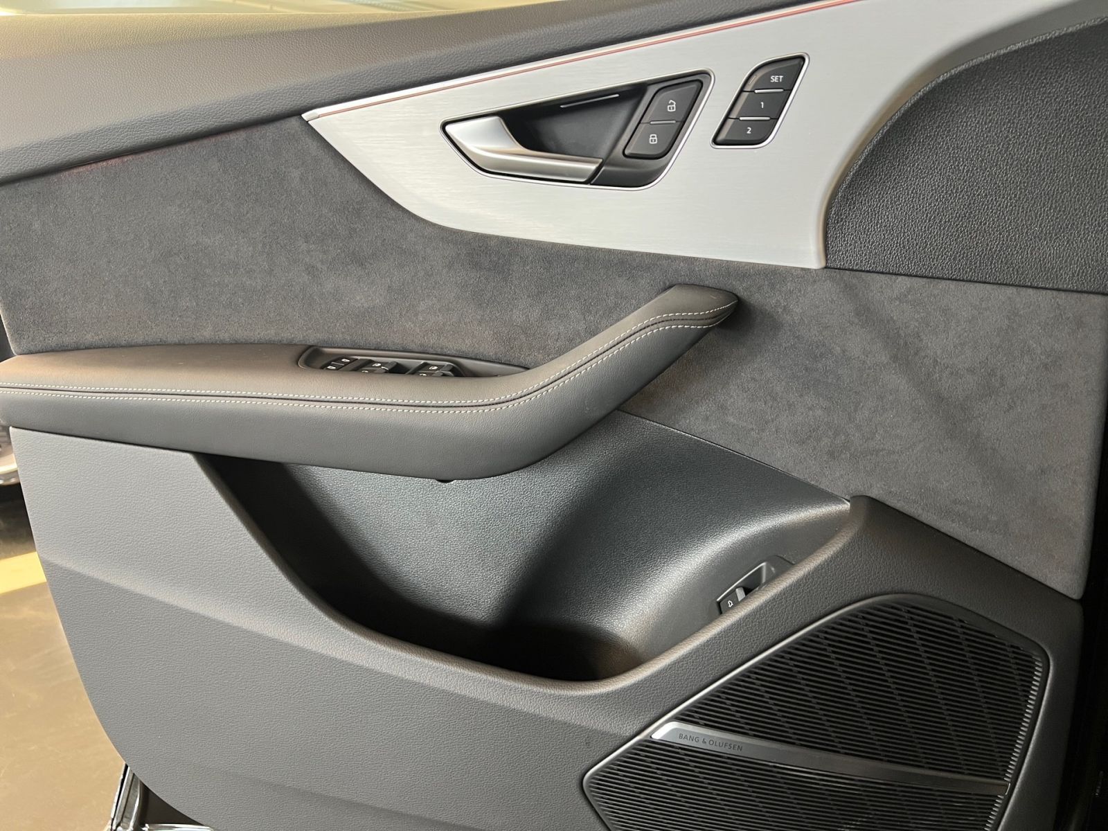 Audi SQ8 - Bild 8