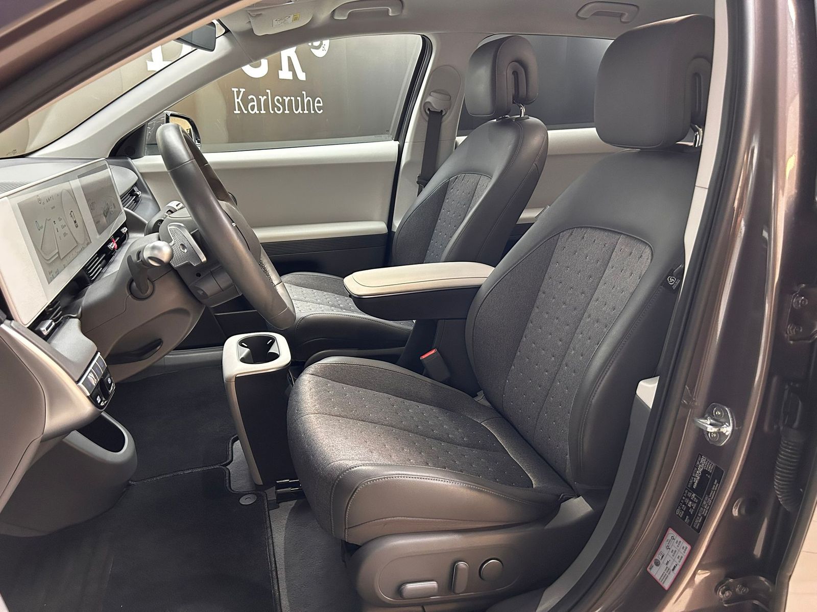 Fahrzeugabbildung Hyundai Ioniq 5 Techniq 4WD LED+NAVI+SHZ+ACC+DAB+WP+360°