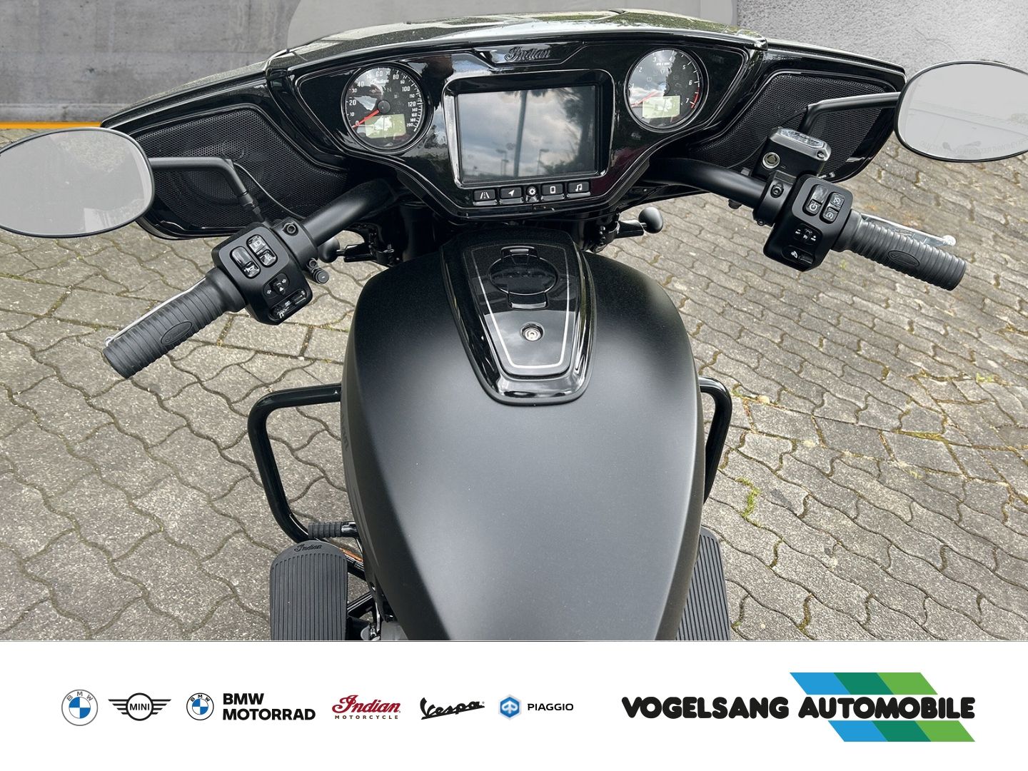 Fahrzeugabbildung Indian Chieftain Powerplus Dark Horse Jekill & Hyde, Si
