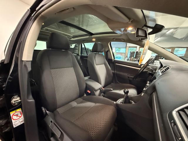 Volkswagen Golf VI Variant BM/ 1.H / 93t.KM/ PANO/ NAVI/ Volkswagen Golf VI Variant BM/ 1.H / 93t.KM/ PANO/ NAVI/