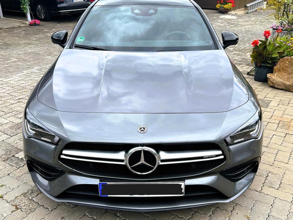 Mercedes-Benz CLA 35 AMG