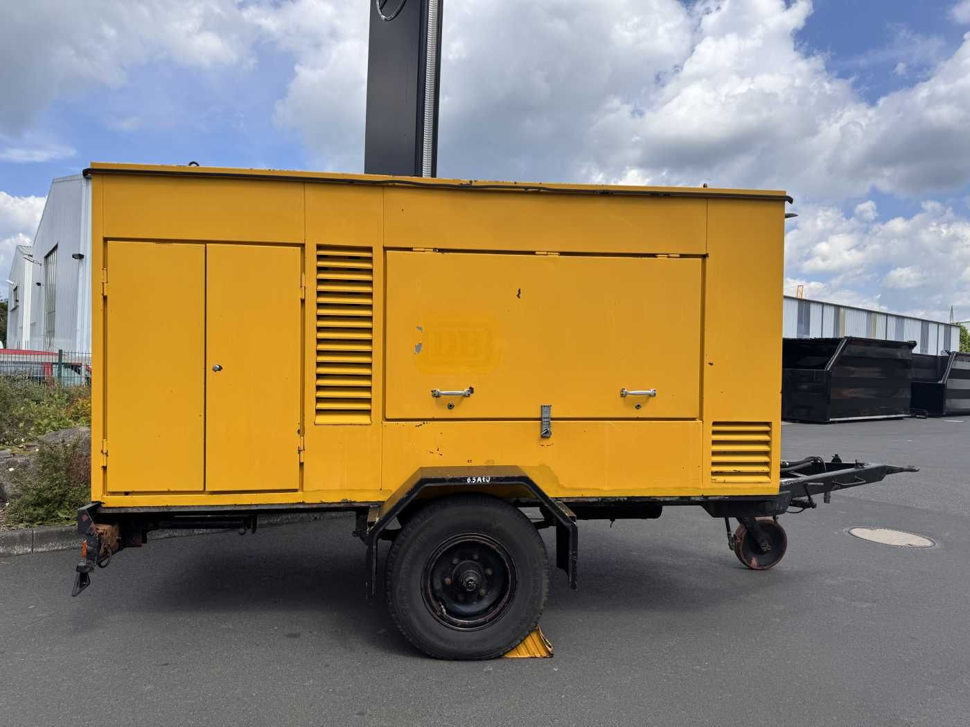 Fahrzeugabbildung Andere Bay Stromaggregat 35kVA 1.967h Deutz